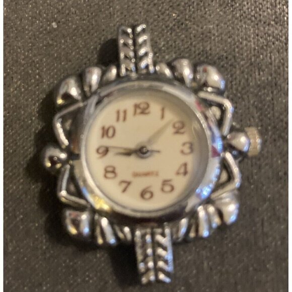 Ladies Quartz Watch Silver Tone Ornate NO BAND Works - Picture 1 of 4